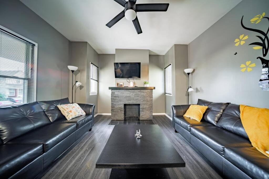 Walkable Gem In Little Italy Apartment คลีฟแลนด์ ภายนอก รูปภาพ